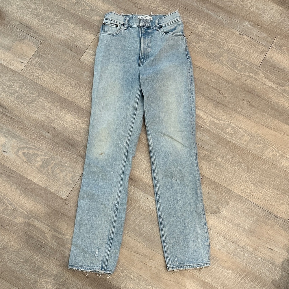 Abercrombie & Fitch Light Blue 90s Straight Leg Jeans